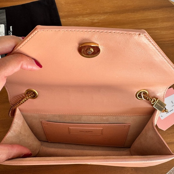 Saint Laurent Betty bag in Blush - Picture 10 of 13